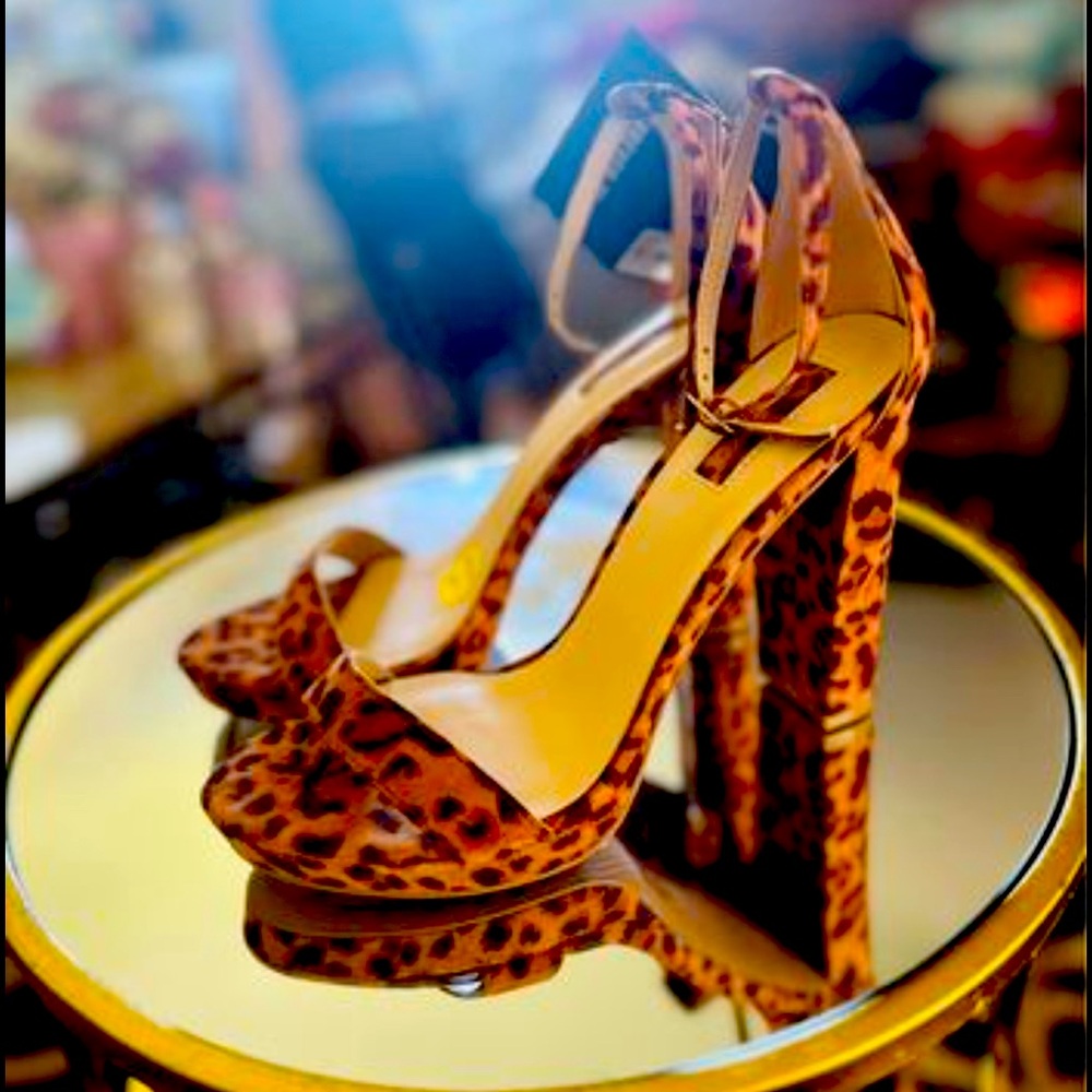 FOREVER 21 Brand New Leopard Cheetah High Heels Platforms Open Toe